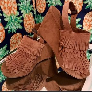 Brown Wedges